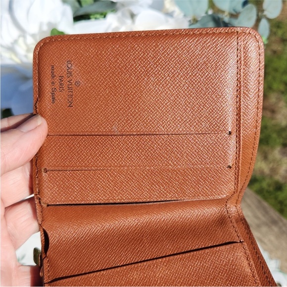 AUTHENTIC Louis Vuitton Monogram Bifold Zippy Wallet - Picture 9 of 16